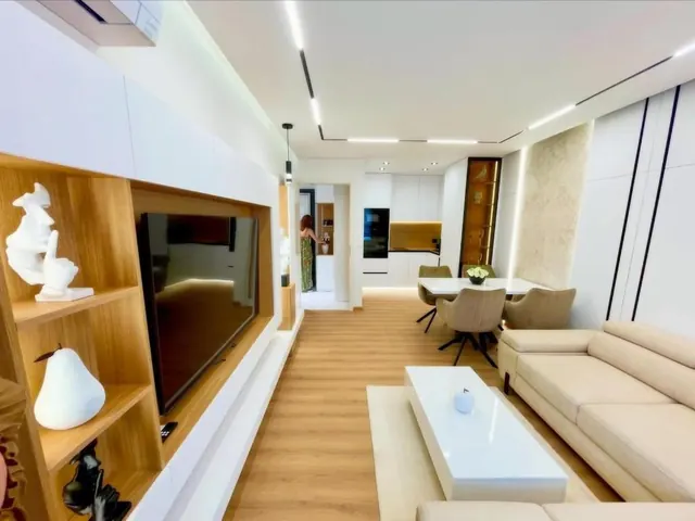 Diamond Lux Residence